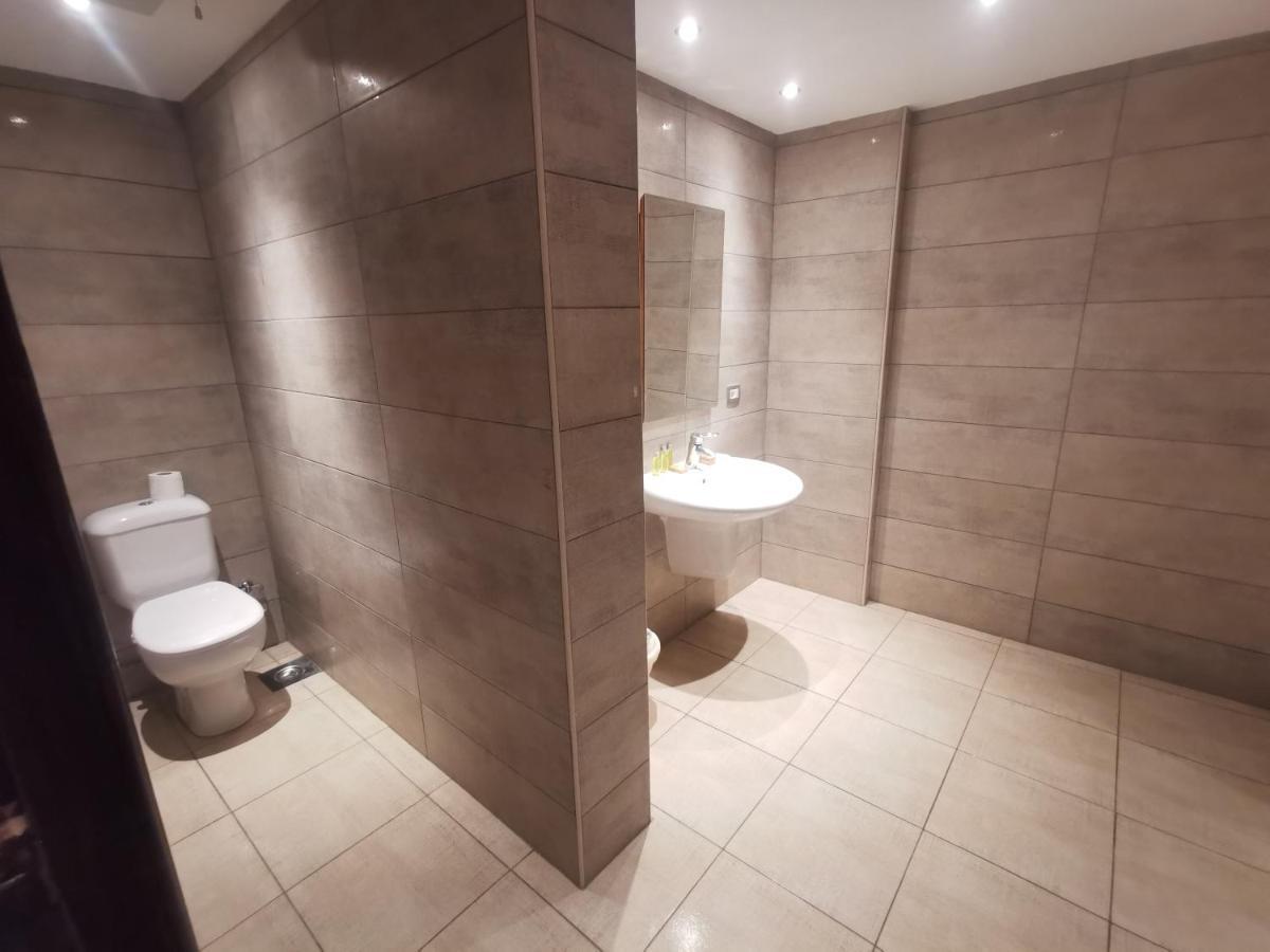 Green Plaza Inn "'Business &Families Only"' Alessandria Esterno foto