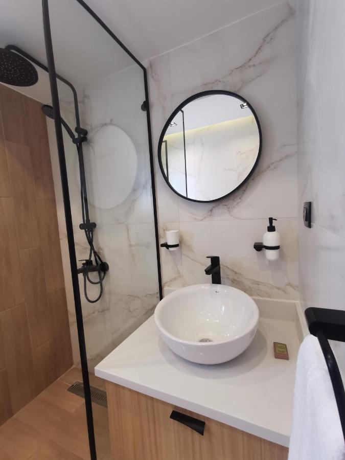 Green Plaza Inn "'Business &Families Only"' Alessandria Esterno foto