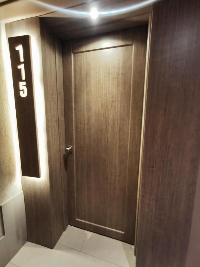 Green Plaza Inn "'Business &Families Only"' Alessandria Esterno foto