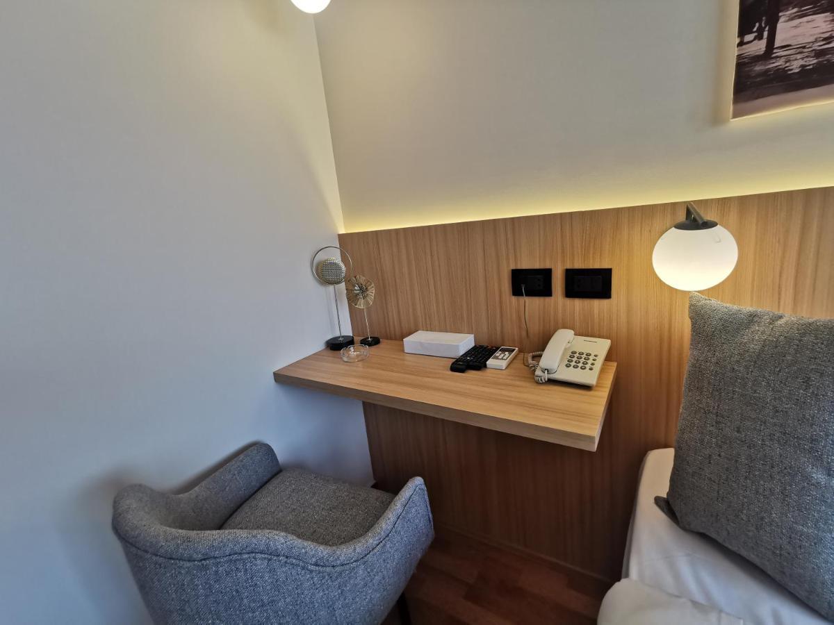 Green Plaza Inn "'Business &Families Only"' Alessandria Esterno foto