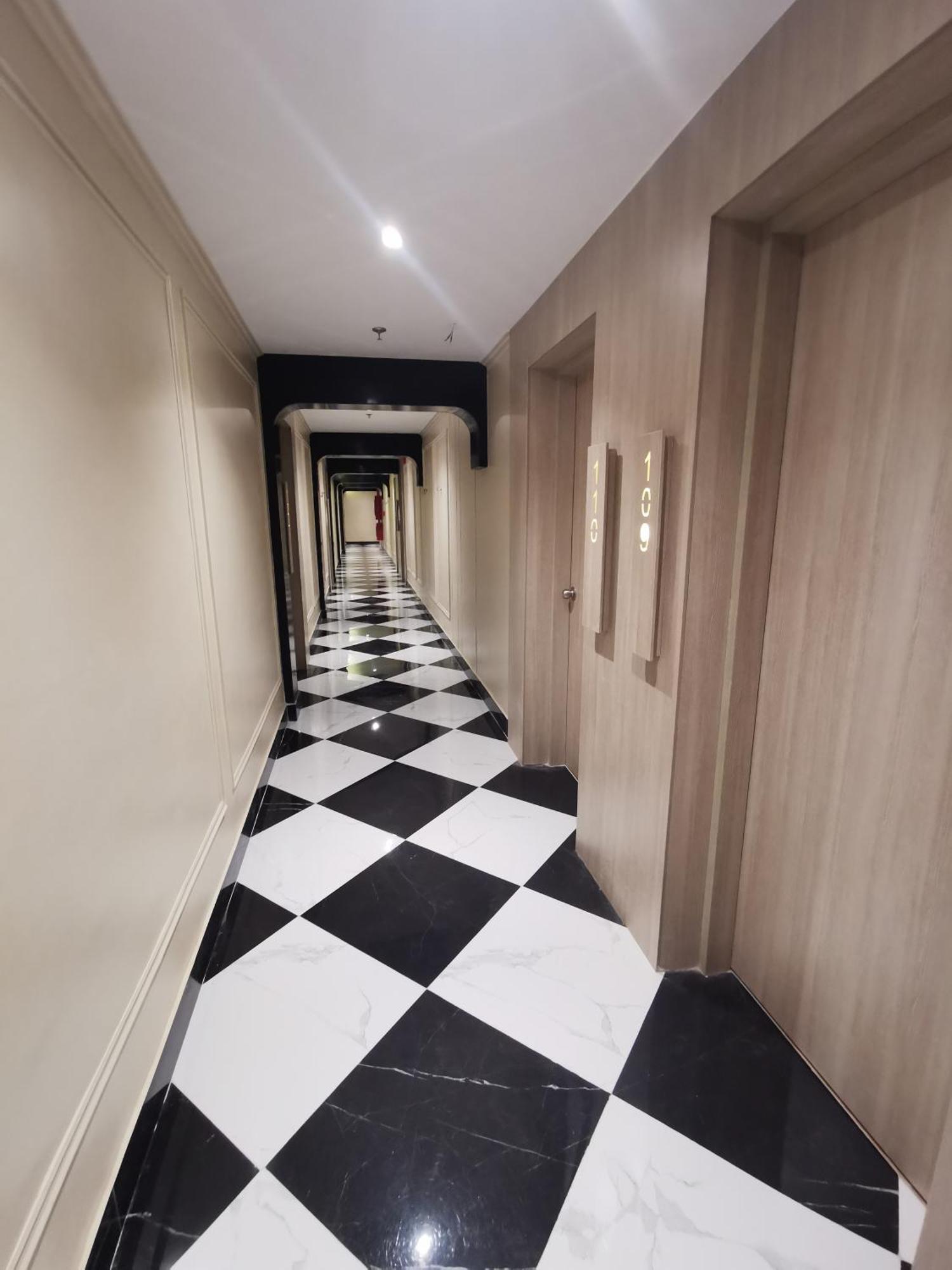 Green Plaza Inn "'Business &Families Only"' Alessandria Esterno foto